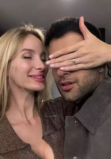 "Reynmen" onunla evlənir 